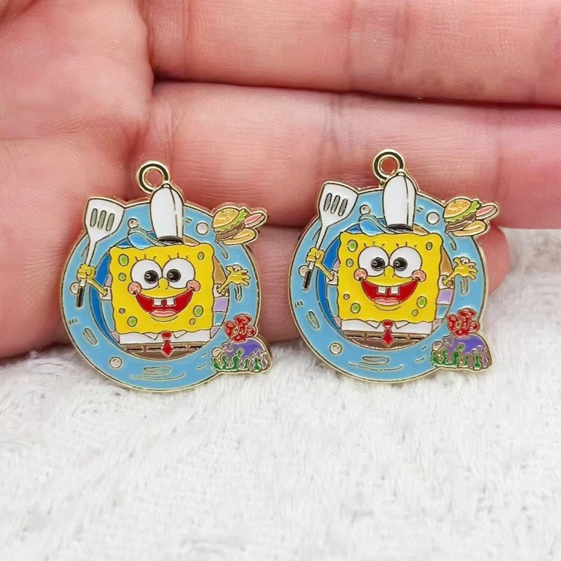 10 piezas de colgantes de alea - Anime Merchandise Accessories reseña y precio